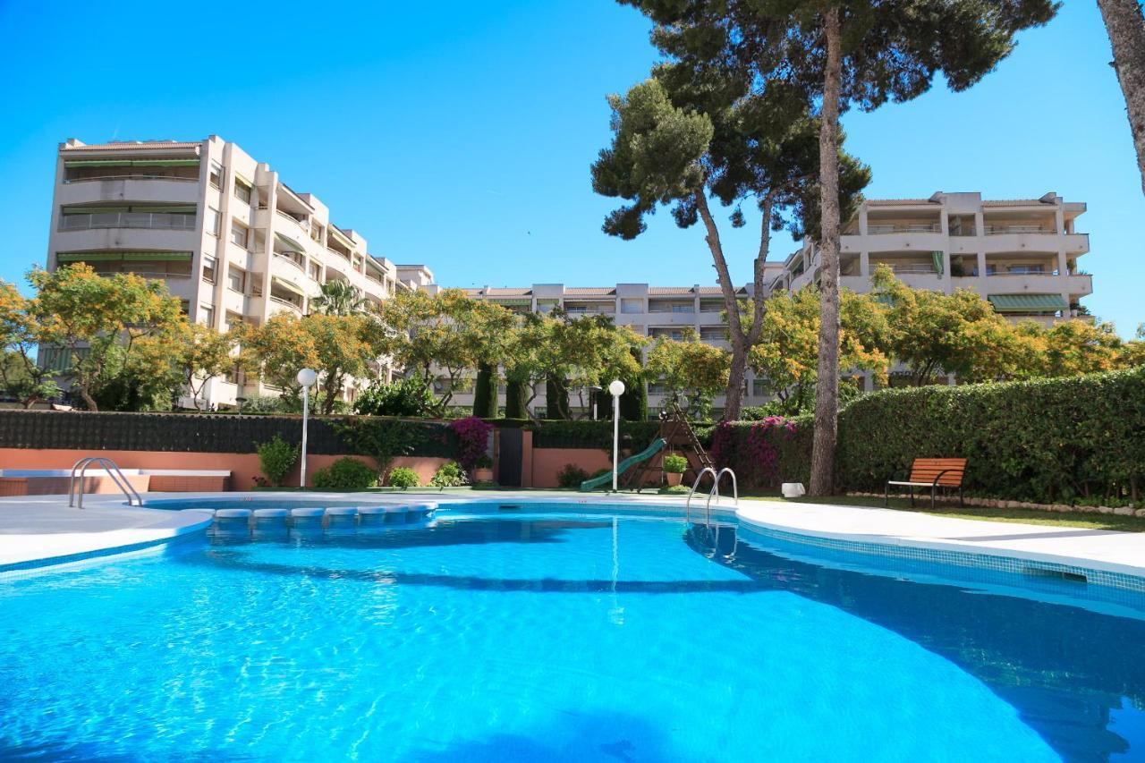Uhc Buigas Luz Apartments Salou Luaran gambar