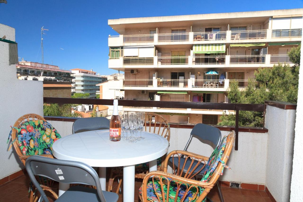 Uhc Buigas Luz Apartments Salou Luaran gambar