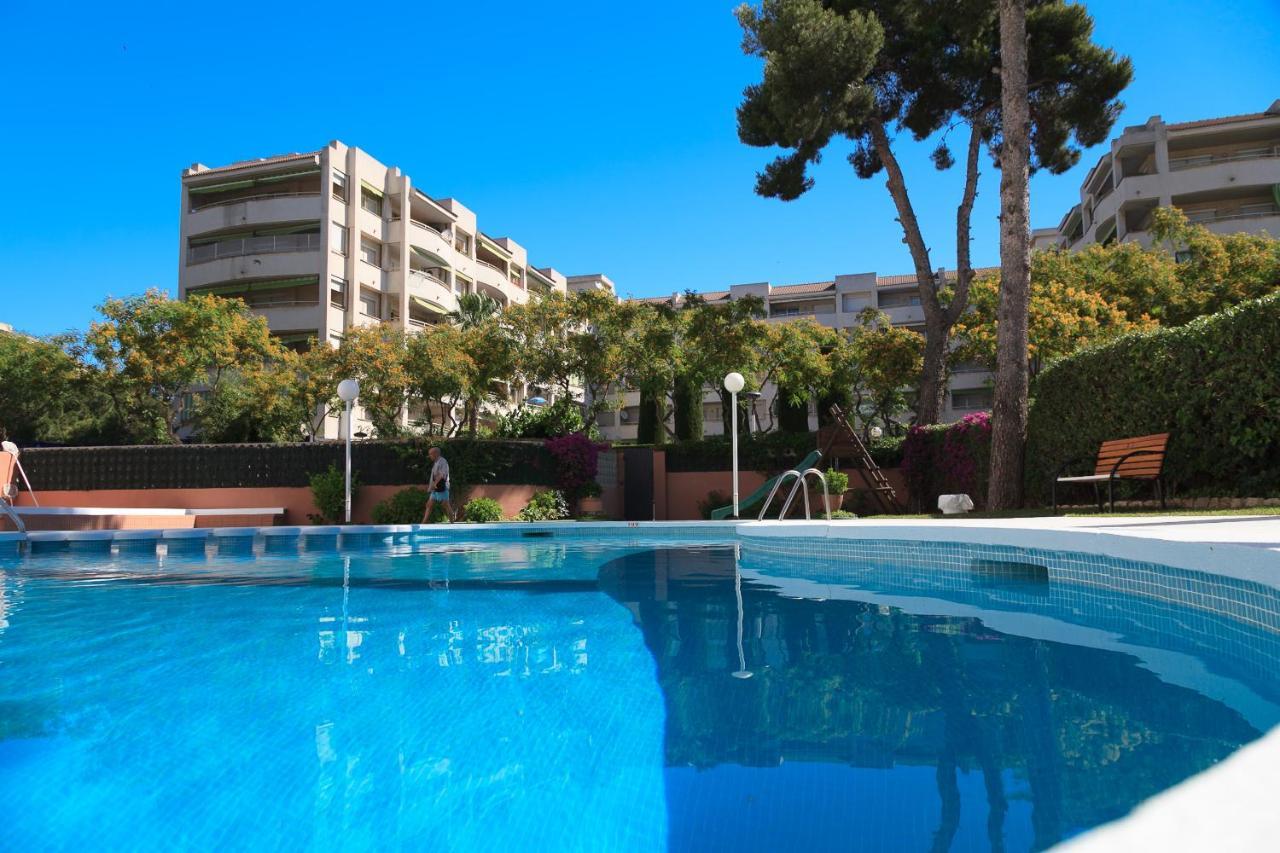 Uhc Buigas Luz Apartments Salou Luaran gambar